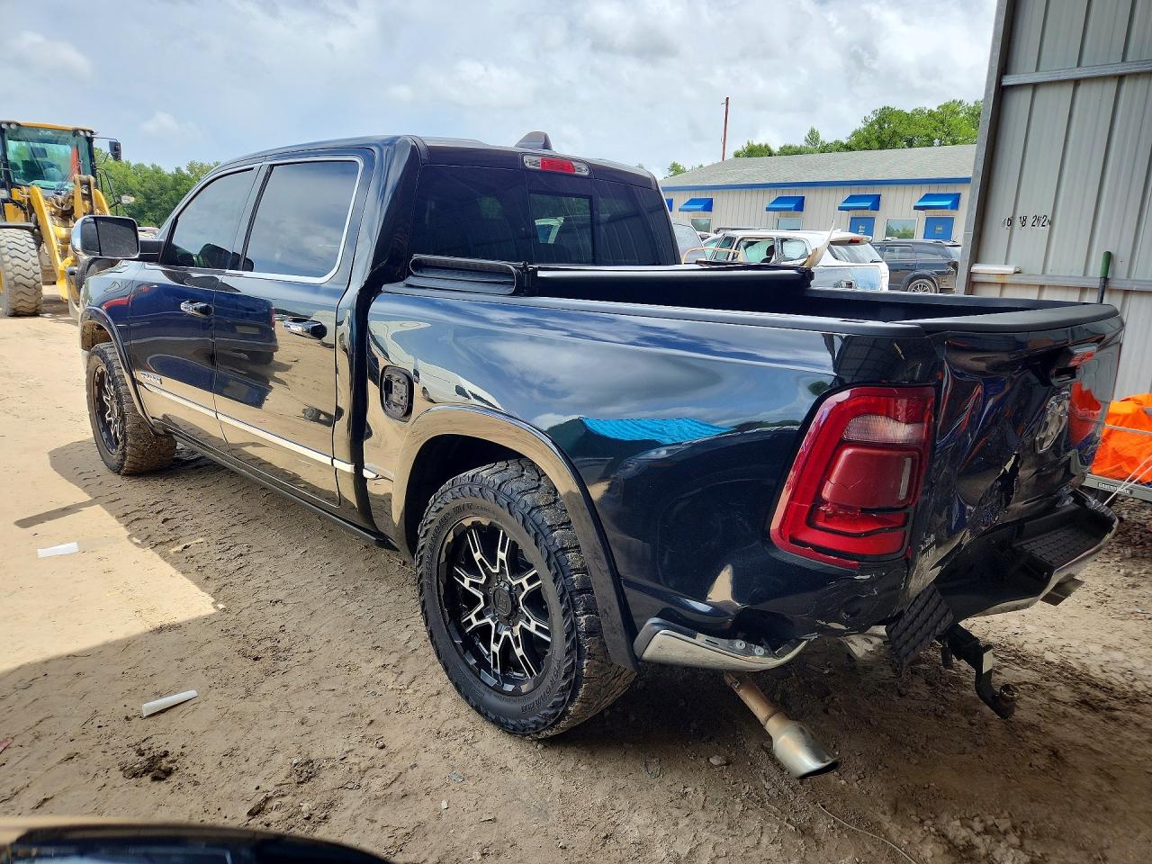 2019 RAM 1500 LIMITED — снимка 2