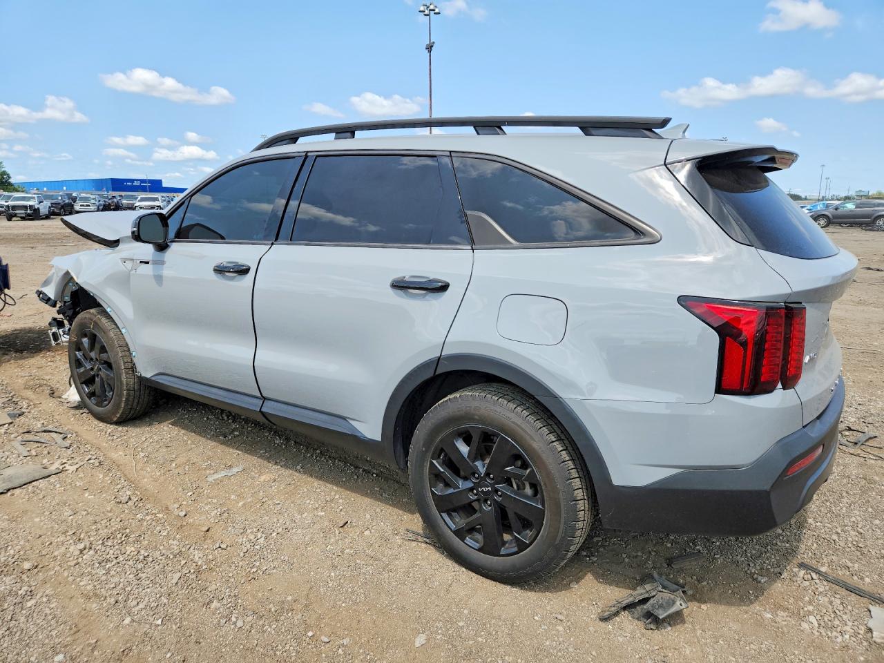 2022 KIA SORENTO S — снимка 2