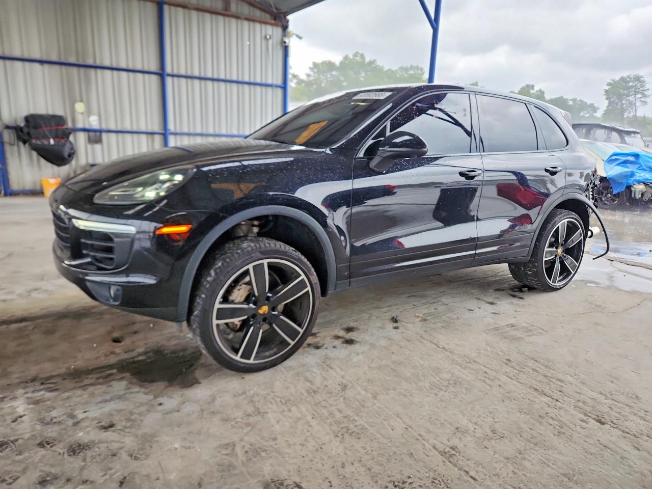 2018 PORSCHE CAYENNE S