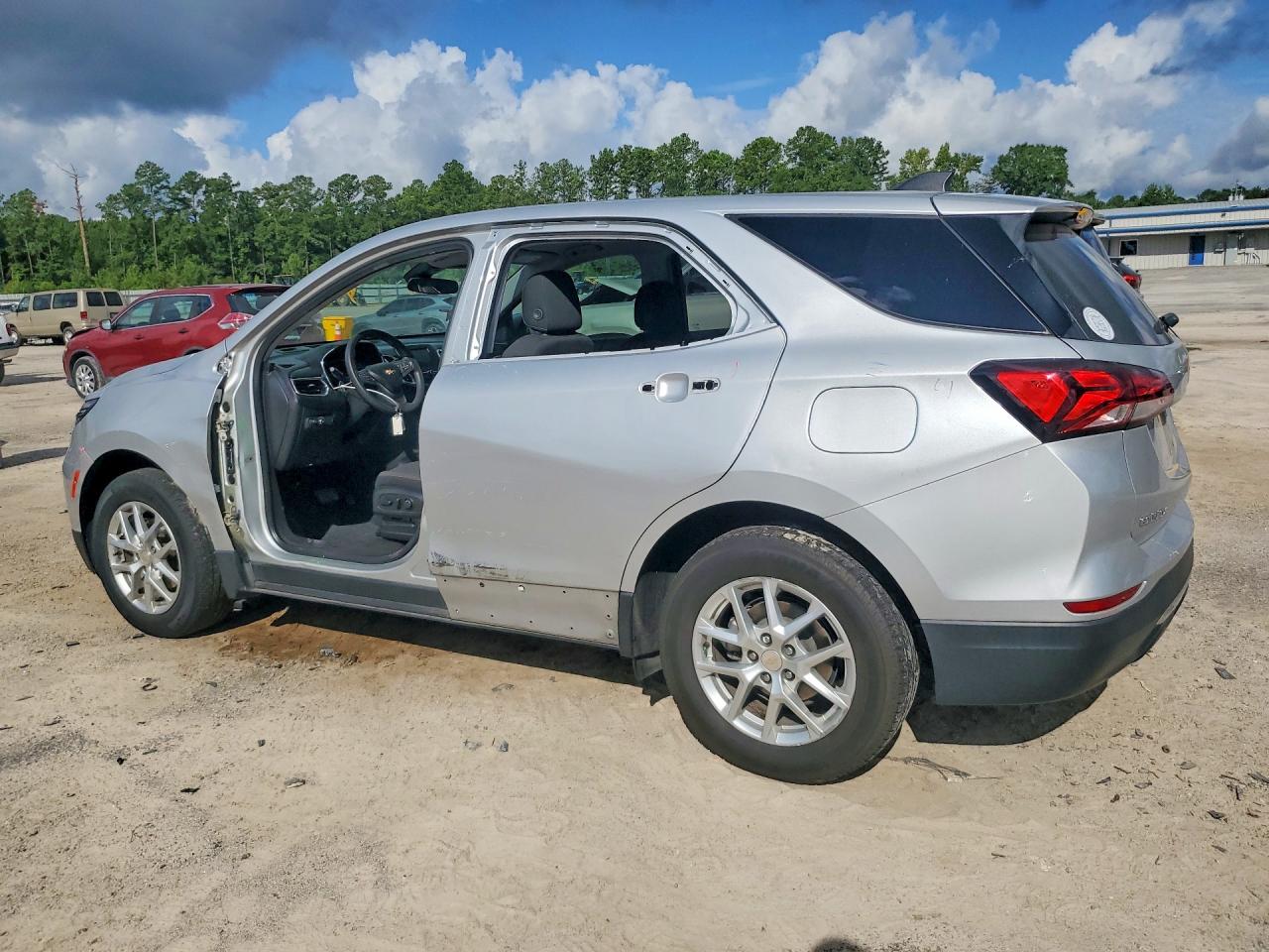 2022 CHEVROLET EQUINOX LT — снимка 2