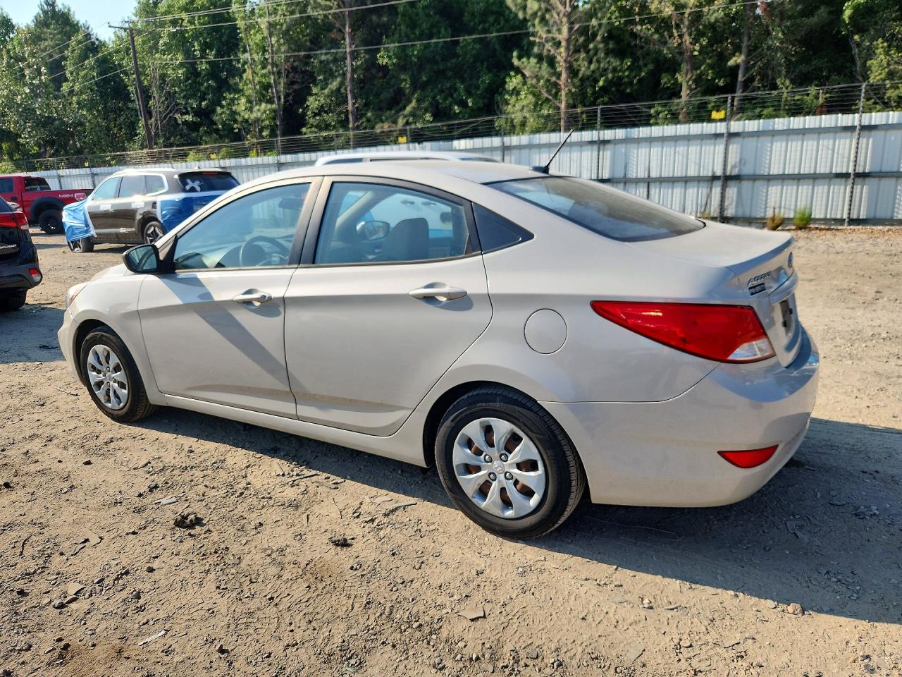 2016 HYUNDAI ACCENT SE — снимка 2
