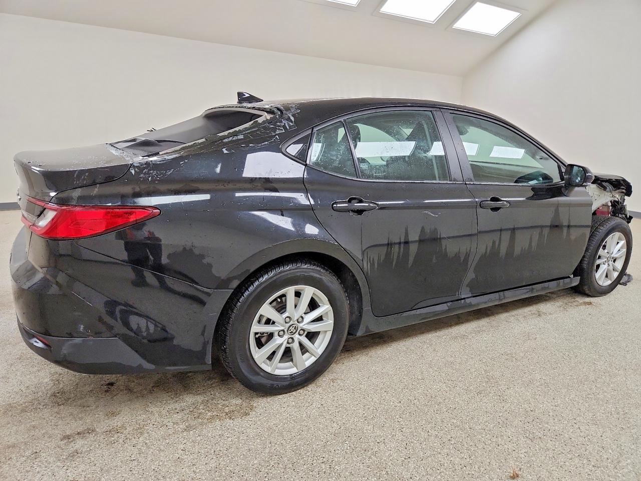 2025 TOYOTA CAMRY LE — снимка 3