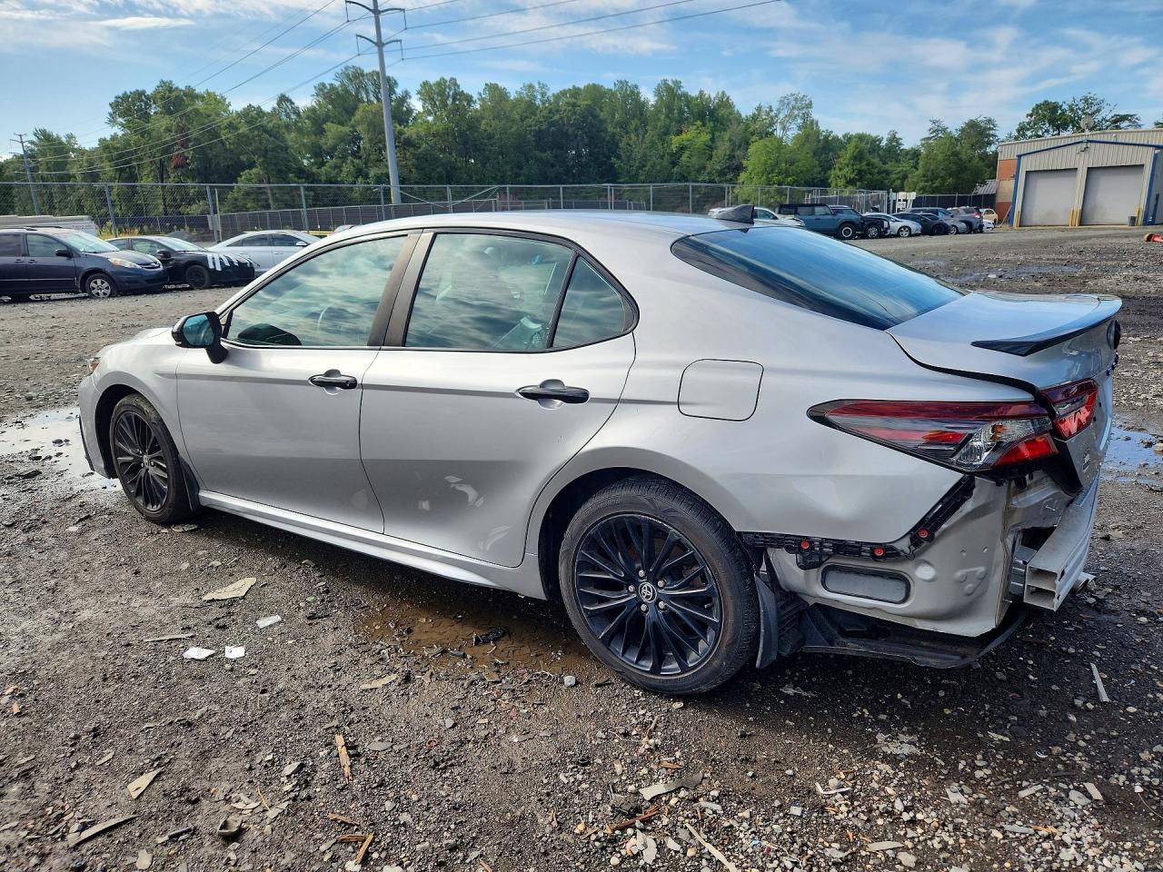2021 TOYOTA CAMRY SE NIGHTSHADE — снимка 2