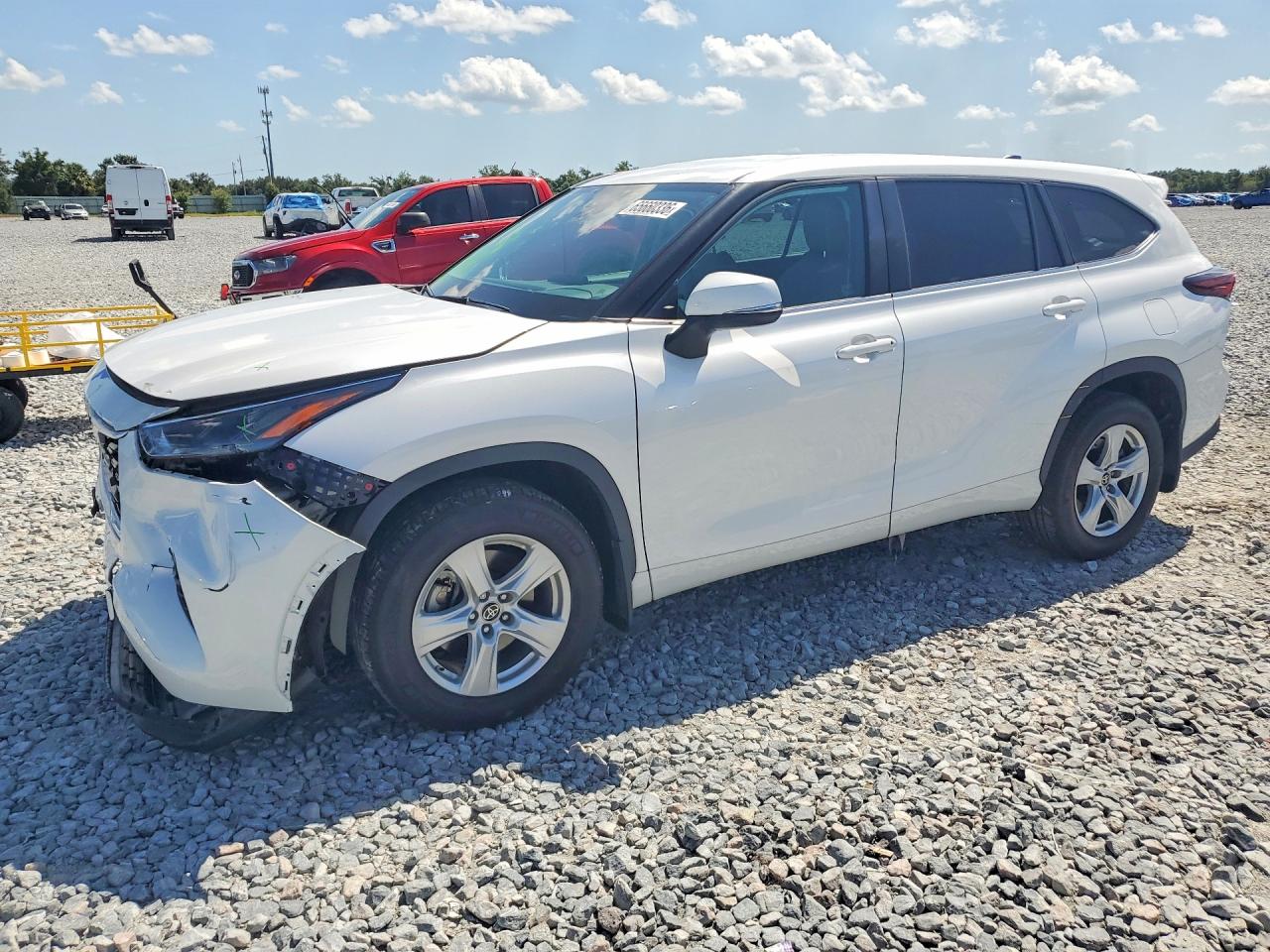 2024 TOYOTA HIGHLANDER LE