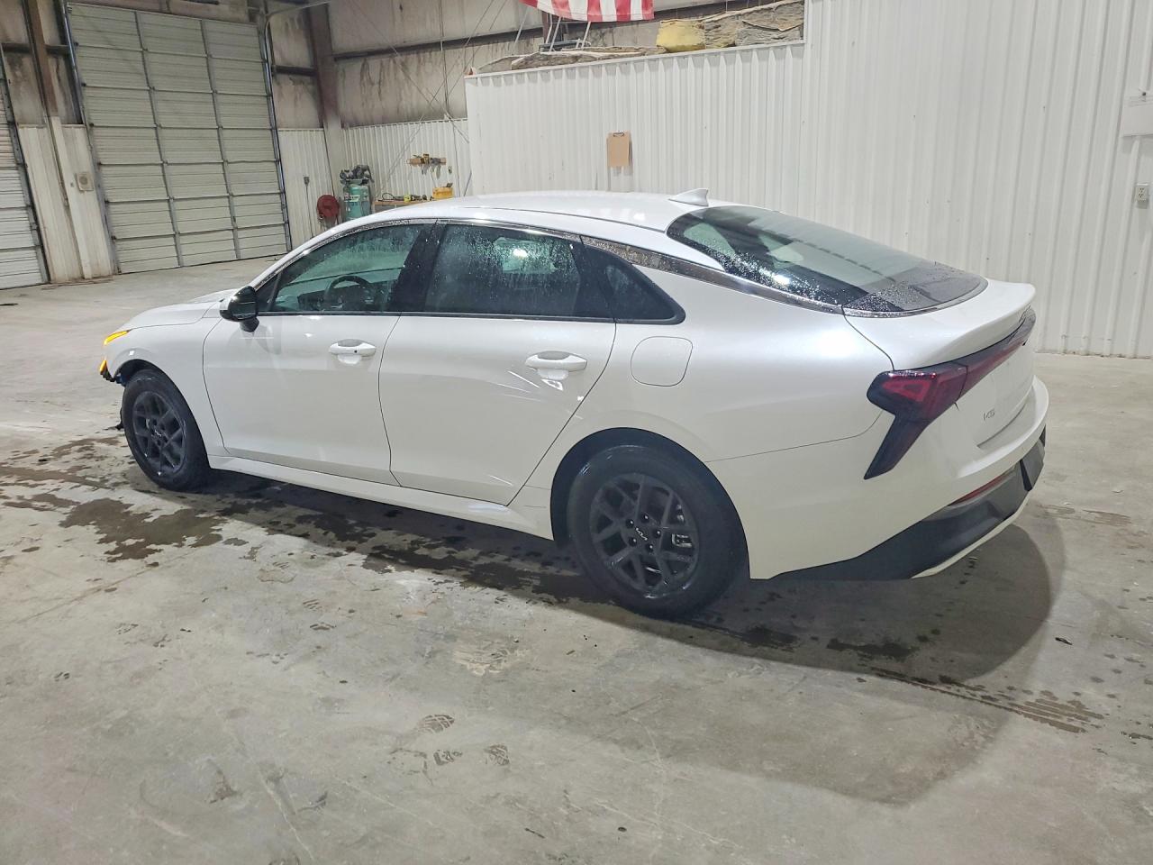 2026 KIA K5 LXS — снимка 2