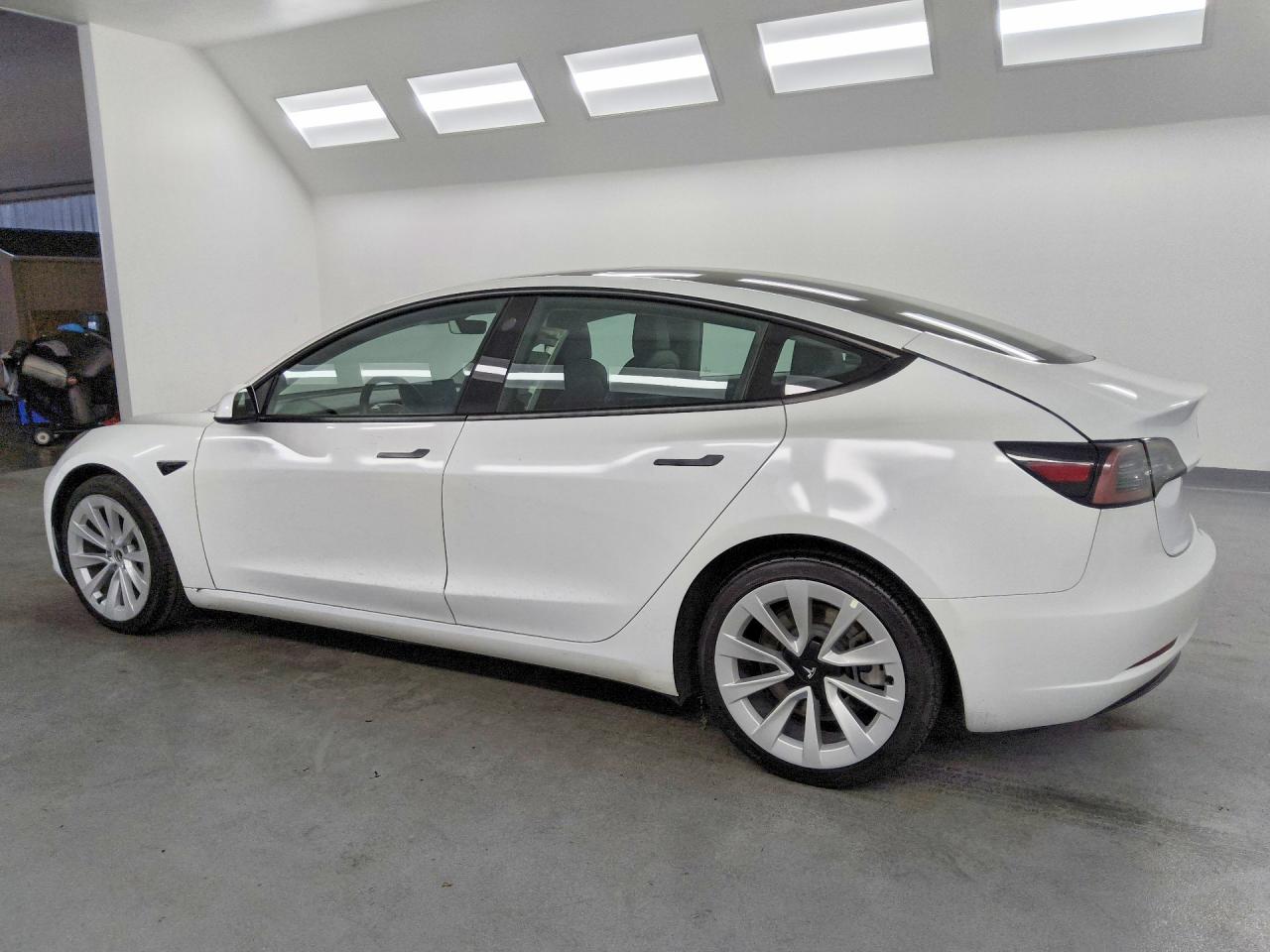 2022 TESLA MODEL 3 — снимка 2