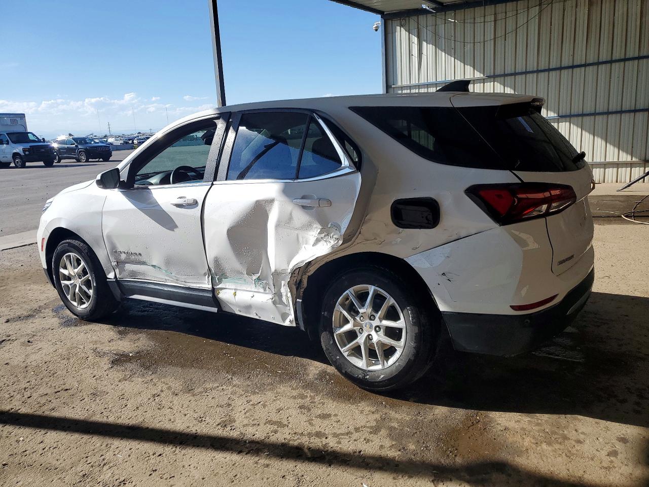 2024 CHEVROLET EQUINOX LT — снимка 2