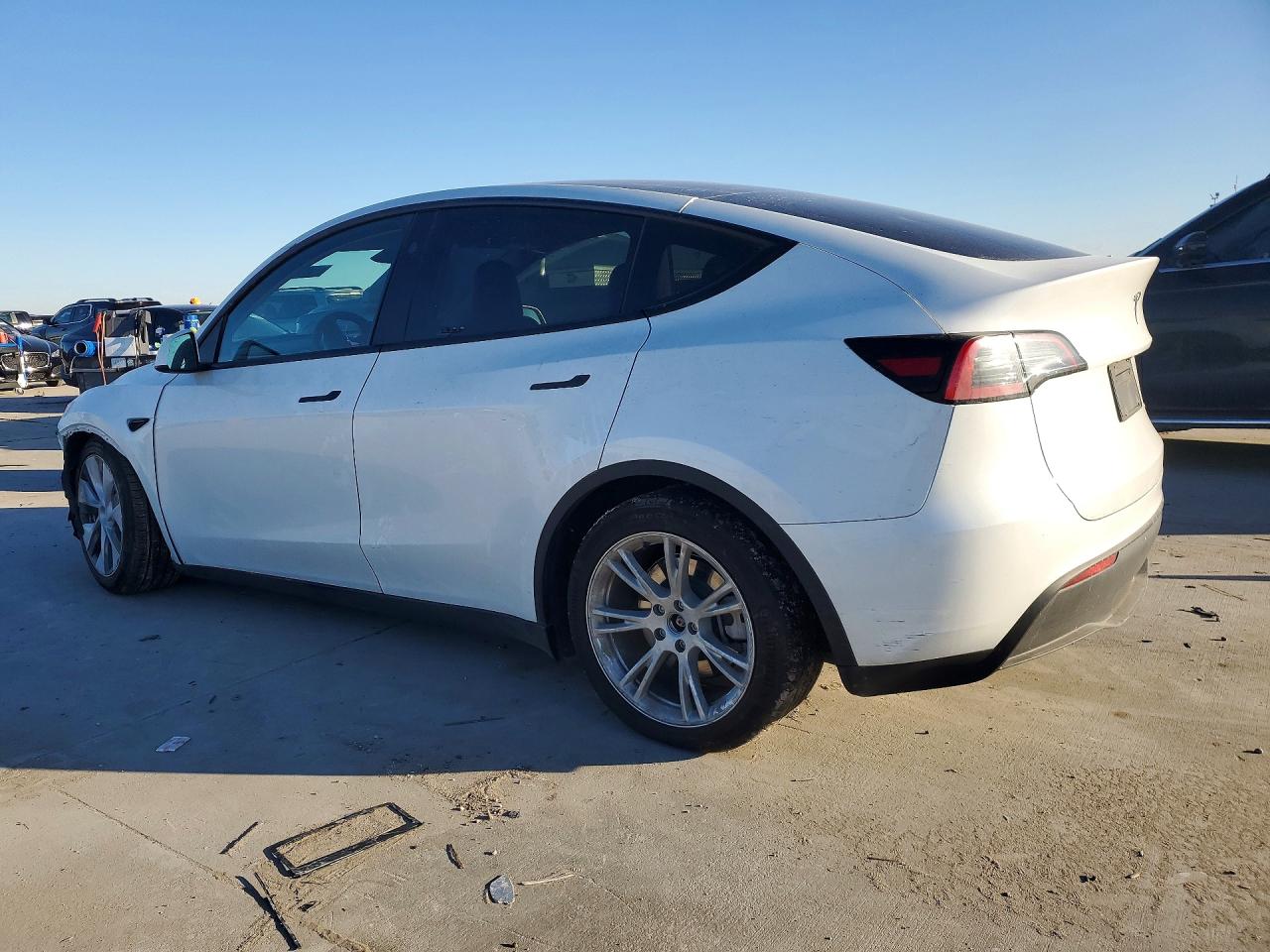 2023 TESLA MODEL Y — снимка 2
