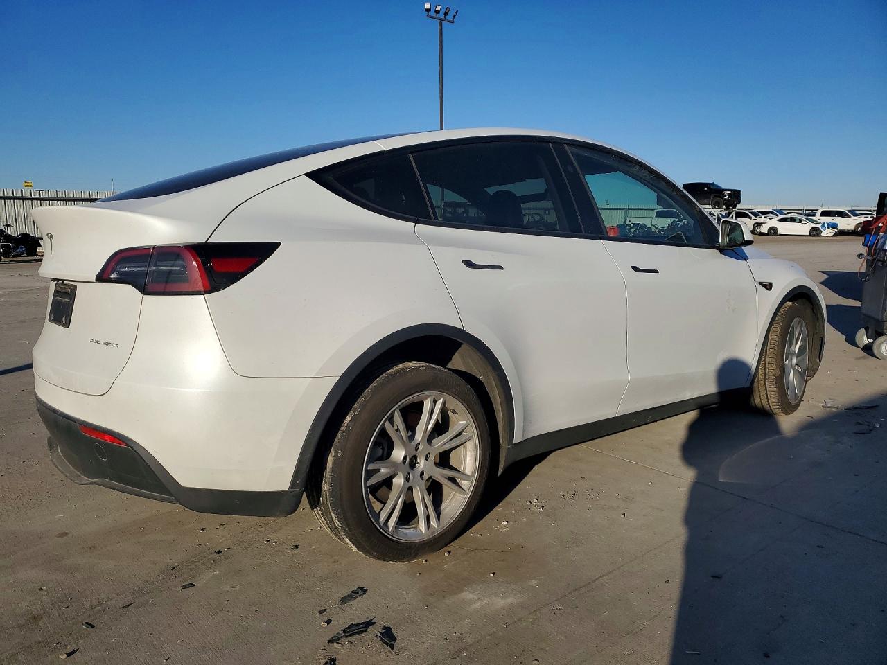 2023 TESLA MODEL Y — снимка 3