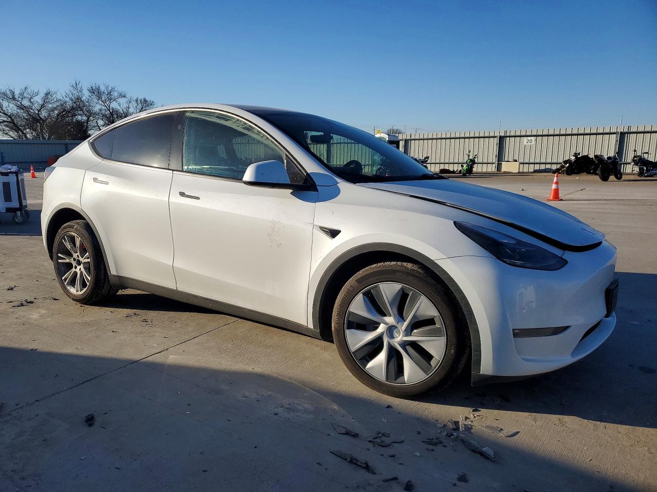 2023 TESLA MODEL Y — снимка 4