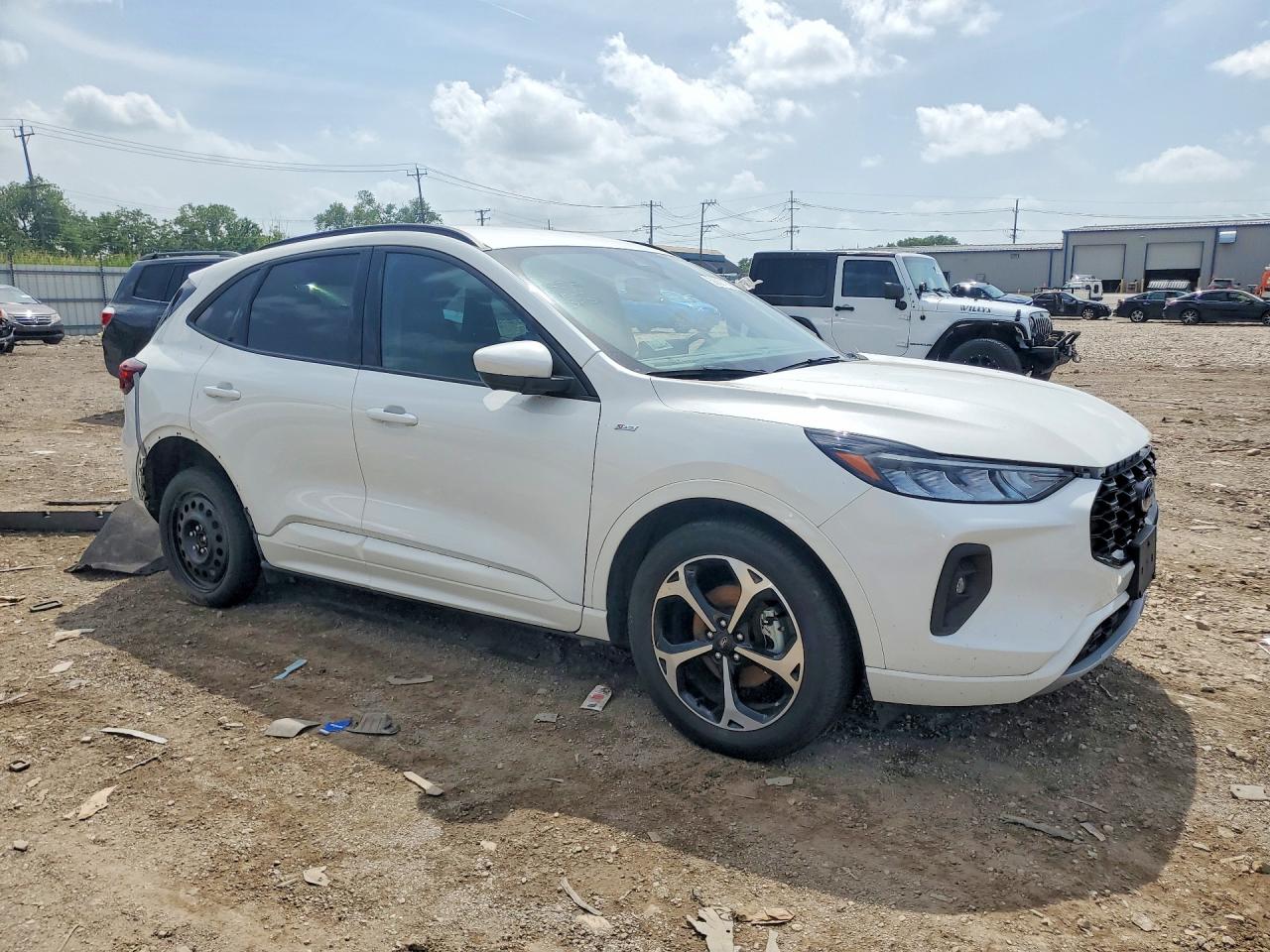 2023 FORD ESCAPE ST LINE SELECT — снимка 4