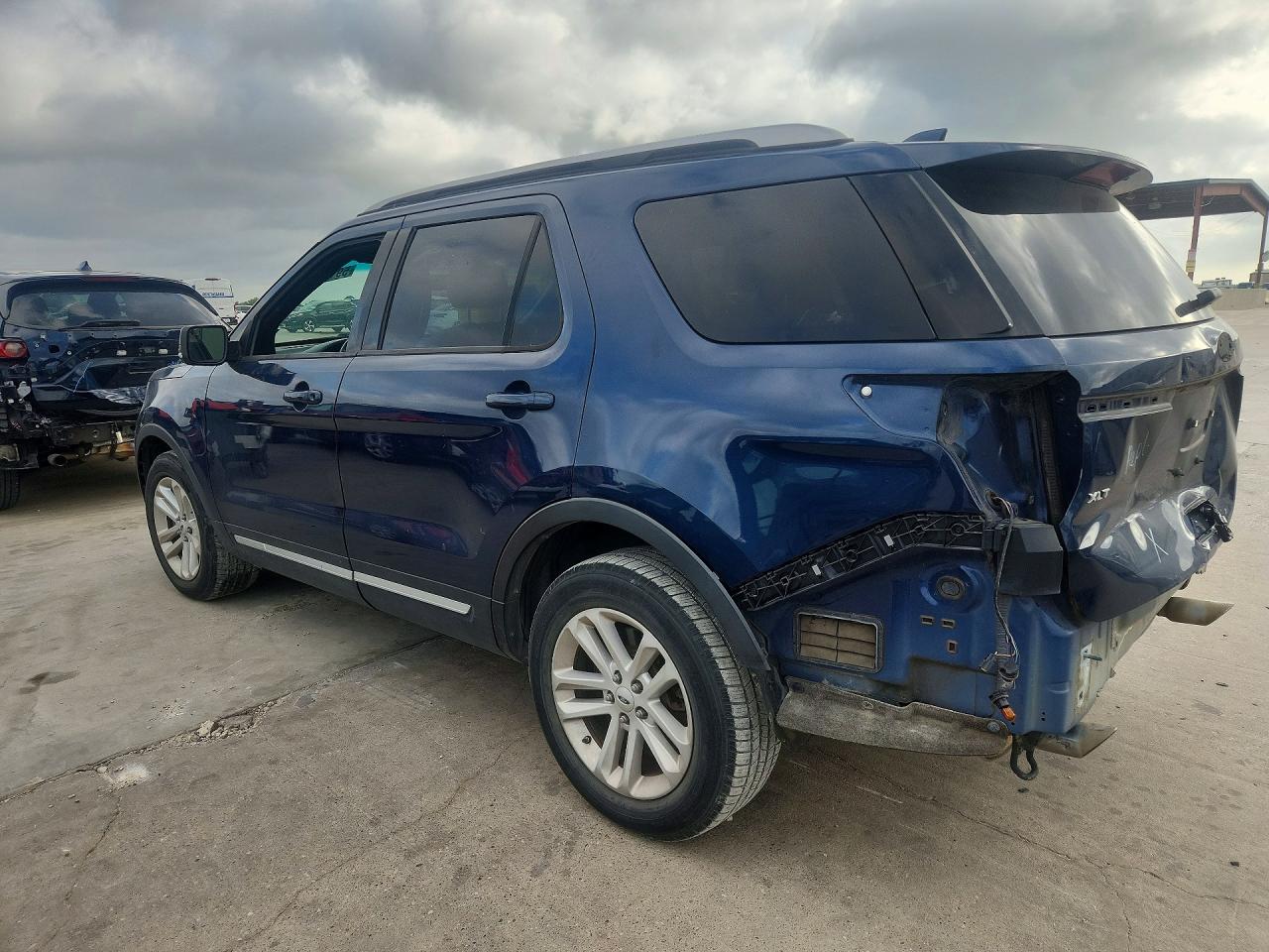 2016 FORD EXPLORER XLT — снимка 2