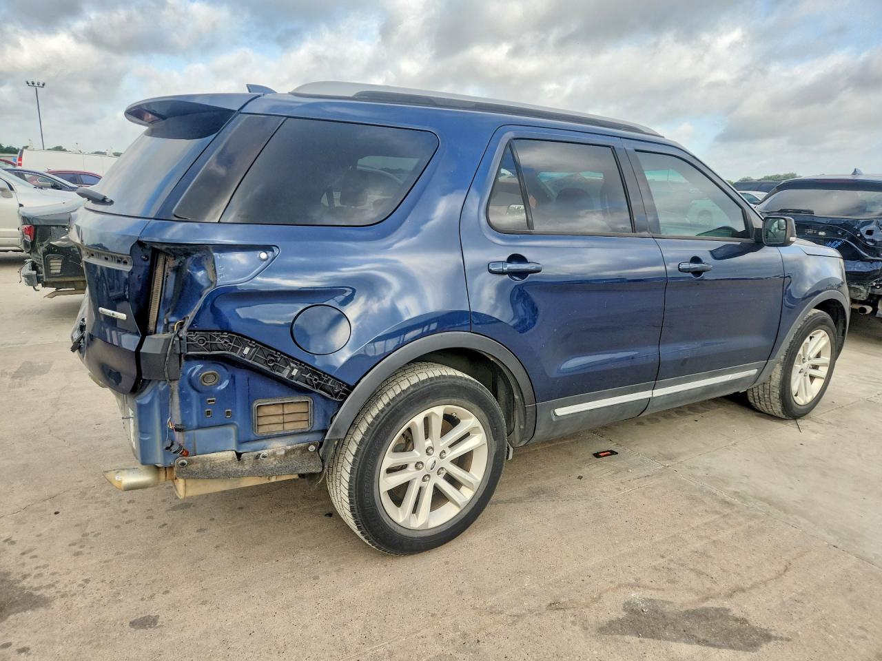 2016 FORD EXPLORER XLT — снимка 3
