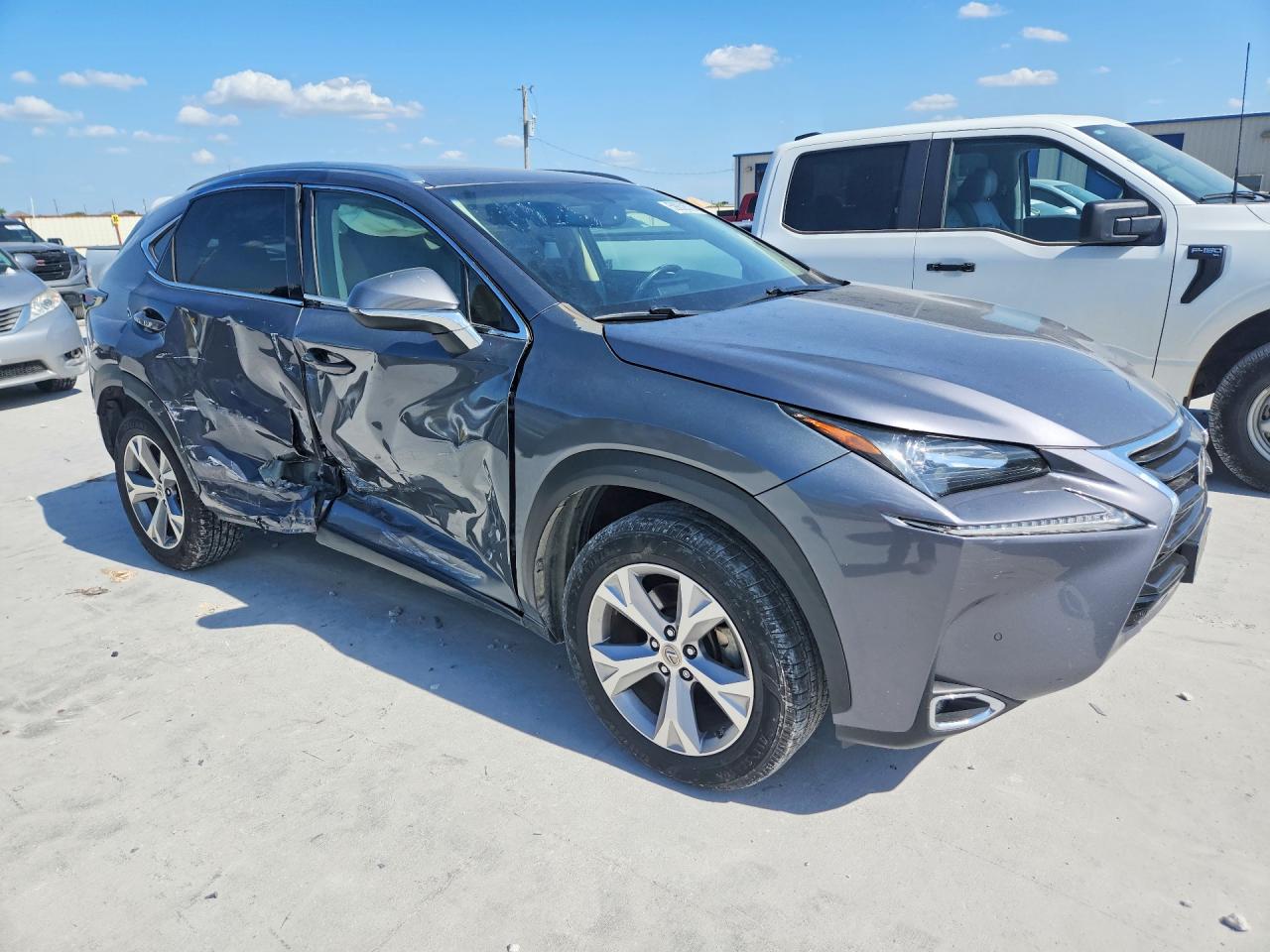 2017 LEXUS NX 200T BASE — снимка 4
