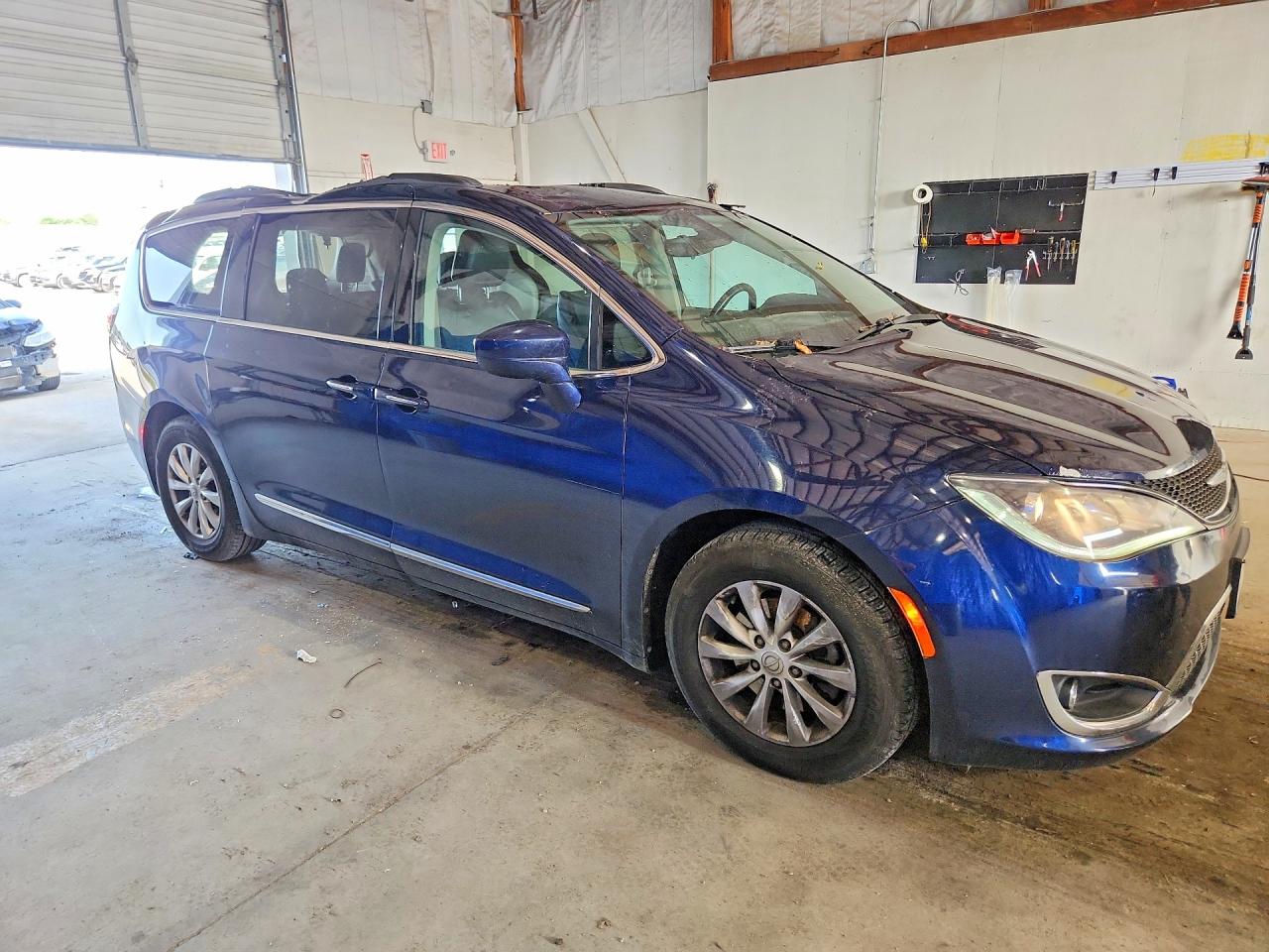 2017 CHRYSLER PACIFICA TOURING L — снимка 4