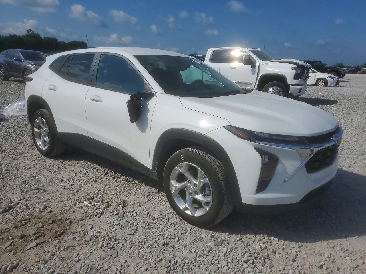 2025 CHEVROLET TRAX LS — снимка 4