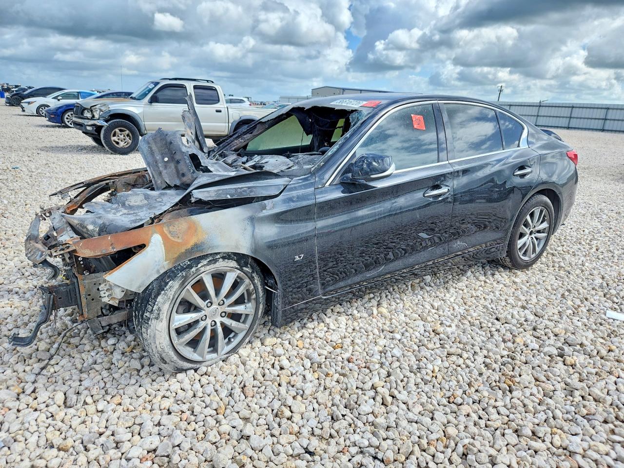 2015 INFINITI Q50 PREMIUM