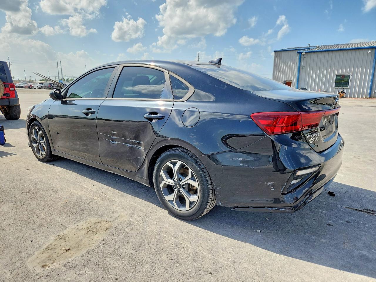 2021 KIA FORTE LXS — снимка 2
