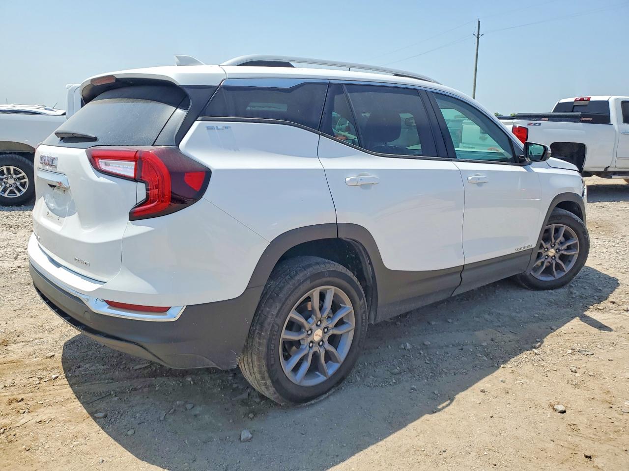 2024 GMC TERRAIN SLT — снимка 3