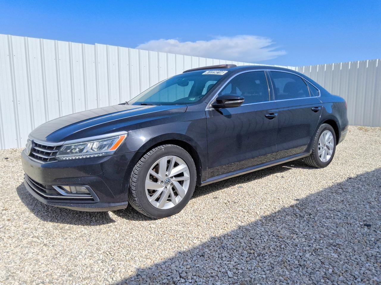 2018 VOLKSWAGEN PASSAT SE