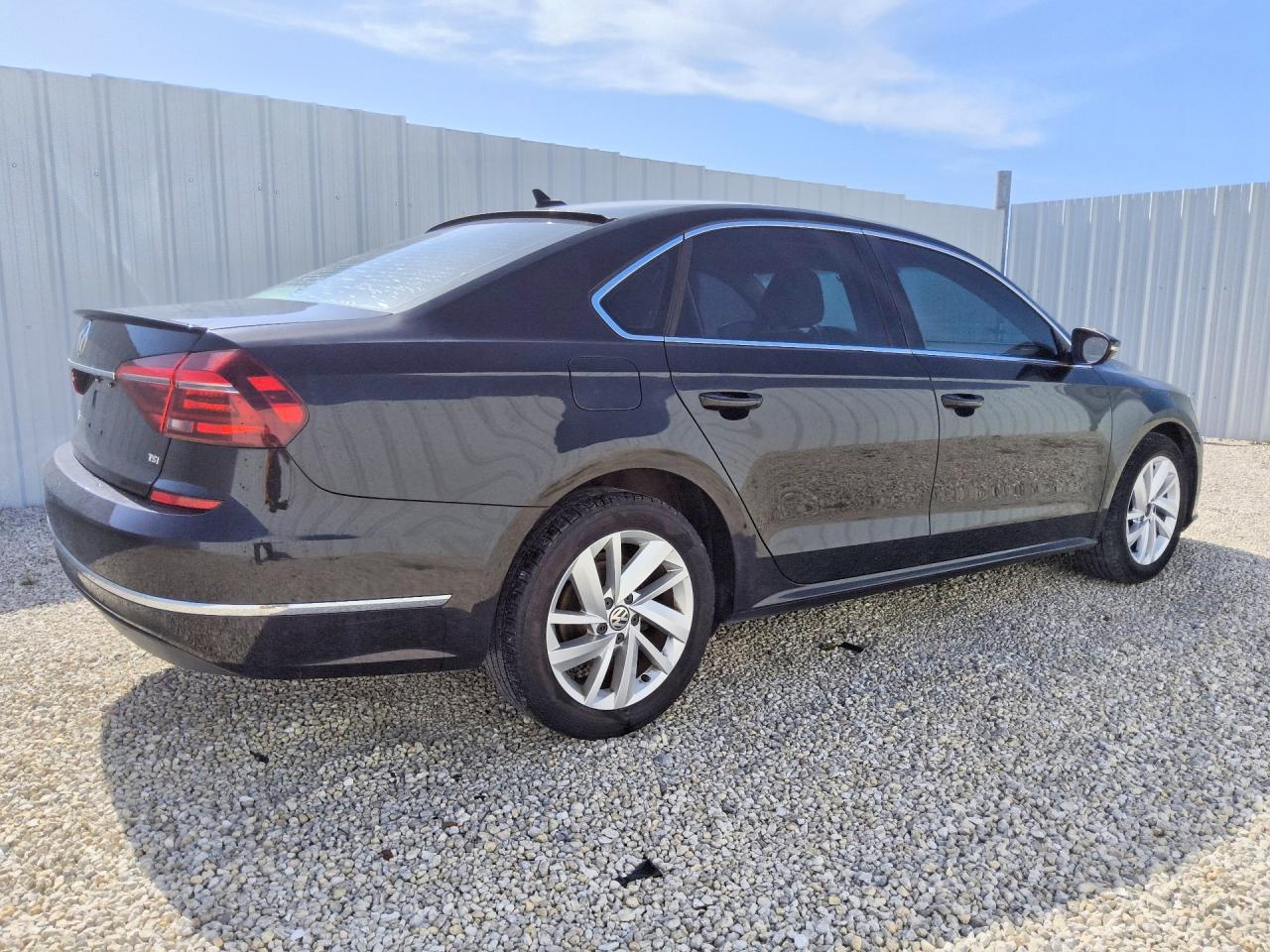 2018 VOLKSWAGEN PASSAT SE — снимка 3