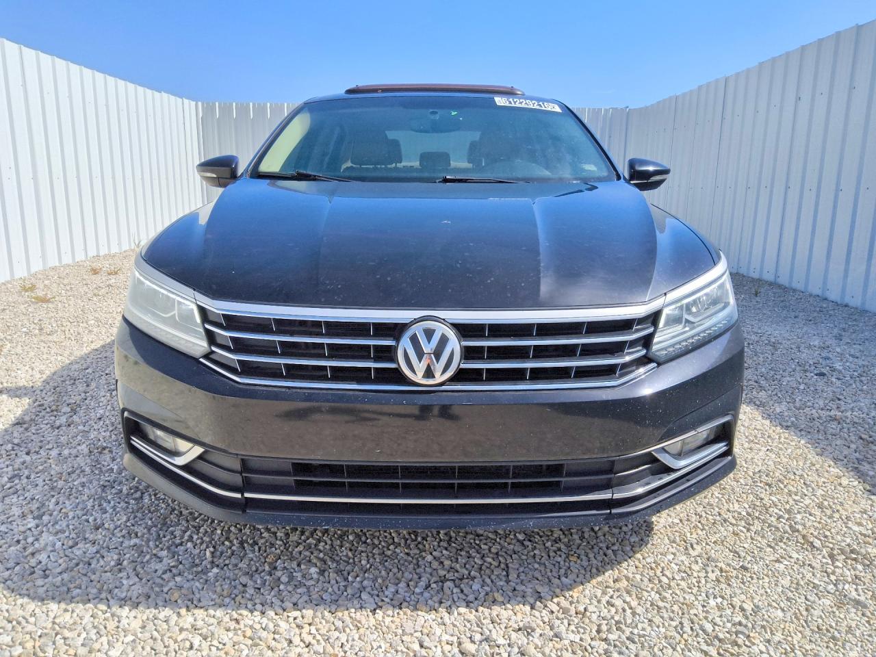 2018 VOLKSWAGEN PASSAT SE — снимка 5