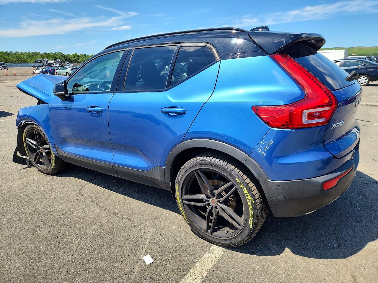 2019 VOLVO XC40 T5 MOMENTUM — снимка 2