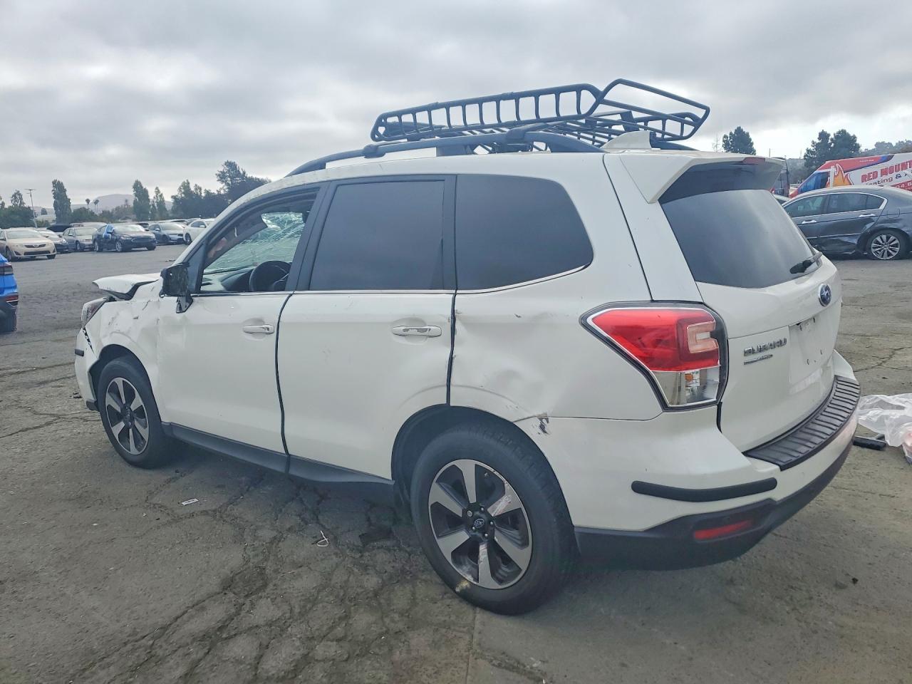 2017 SUBARU FORESTER 2.5I LIMITED — снимка 2