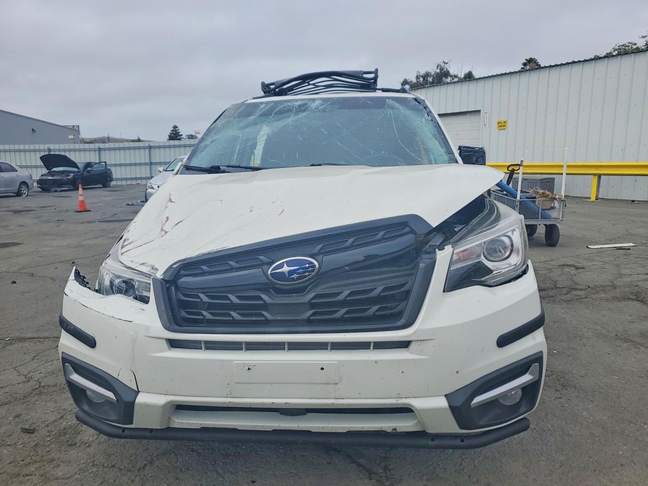 2017 SUBARU FORESTER 2.5I LIMITED — снимка 5