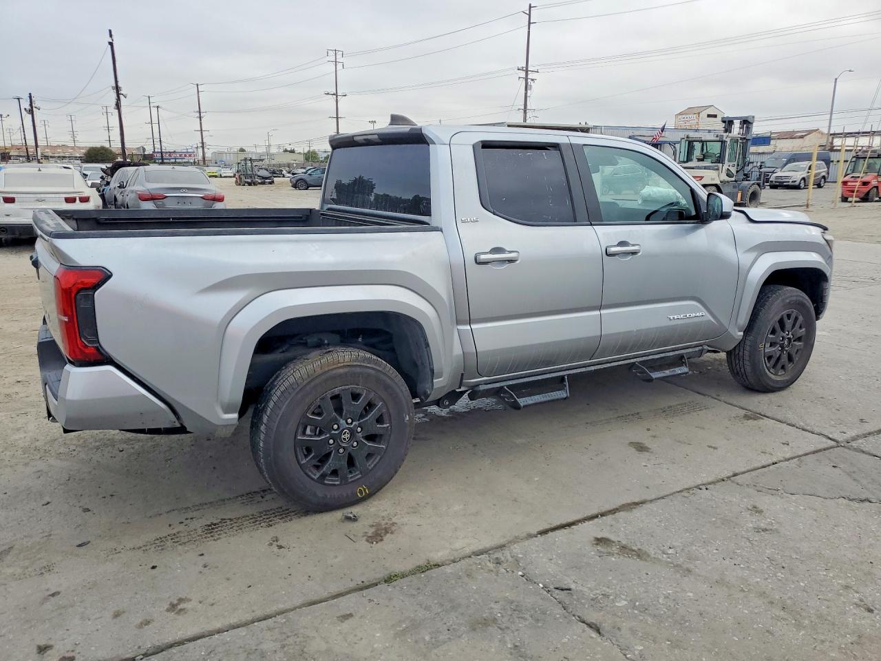 2025 TOYOTA TACOMA SR5 — снимка 3