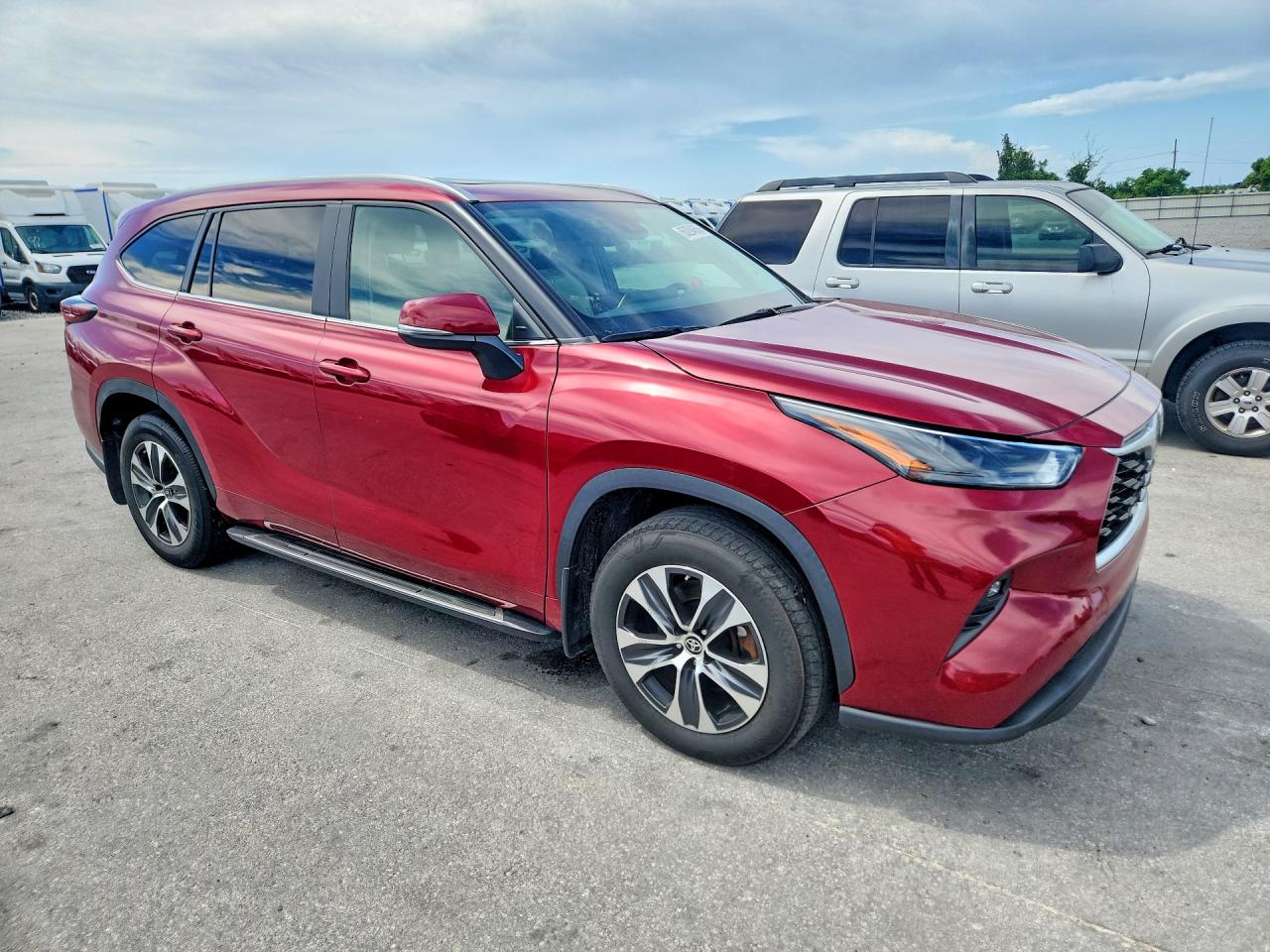 2024 TOYOTA HIGHLANDER XLE — снимка 4