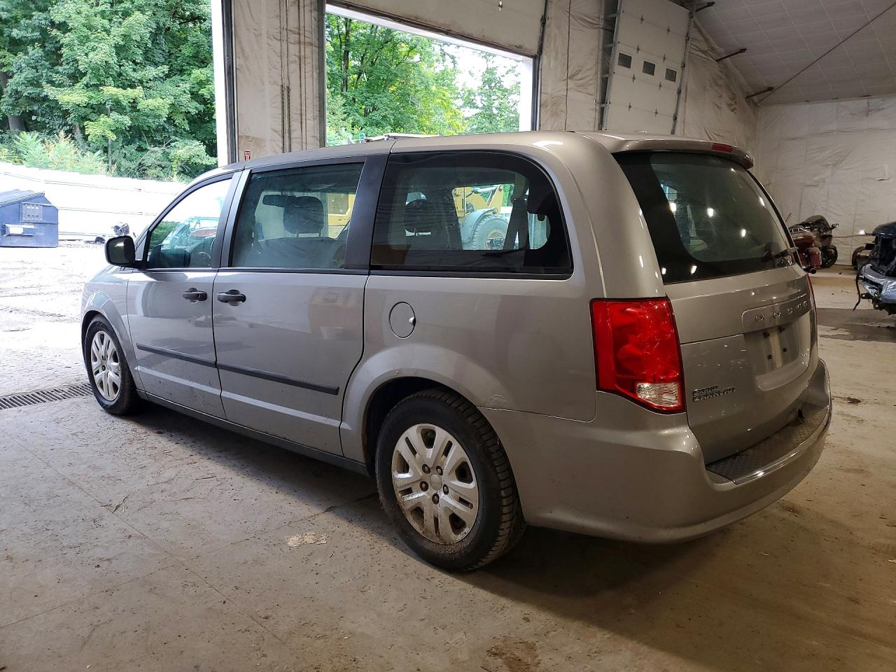 2015 DODGE GRAND CARAVAN SE — снимка 2