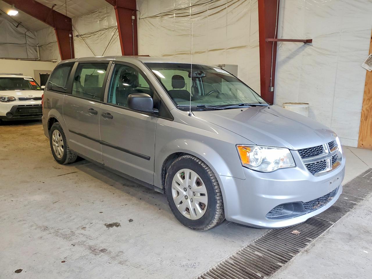 2015 DODGE GRAND CARAVAN SE — снимка 4