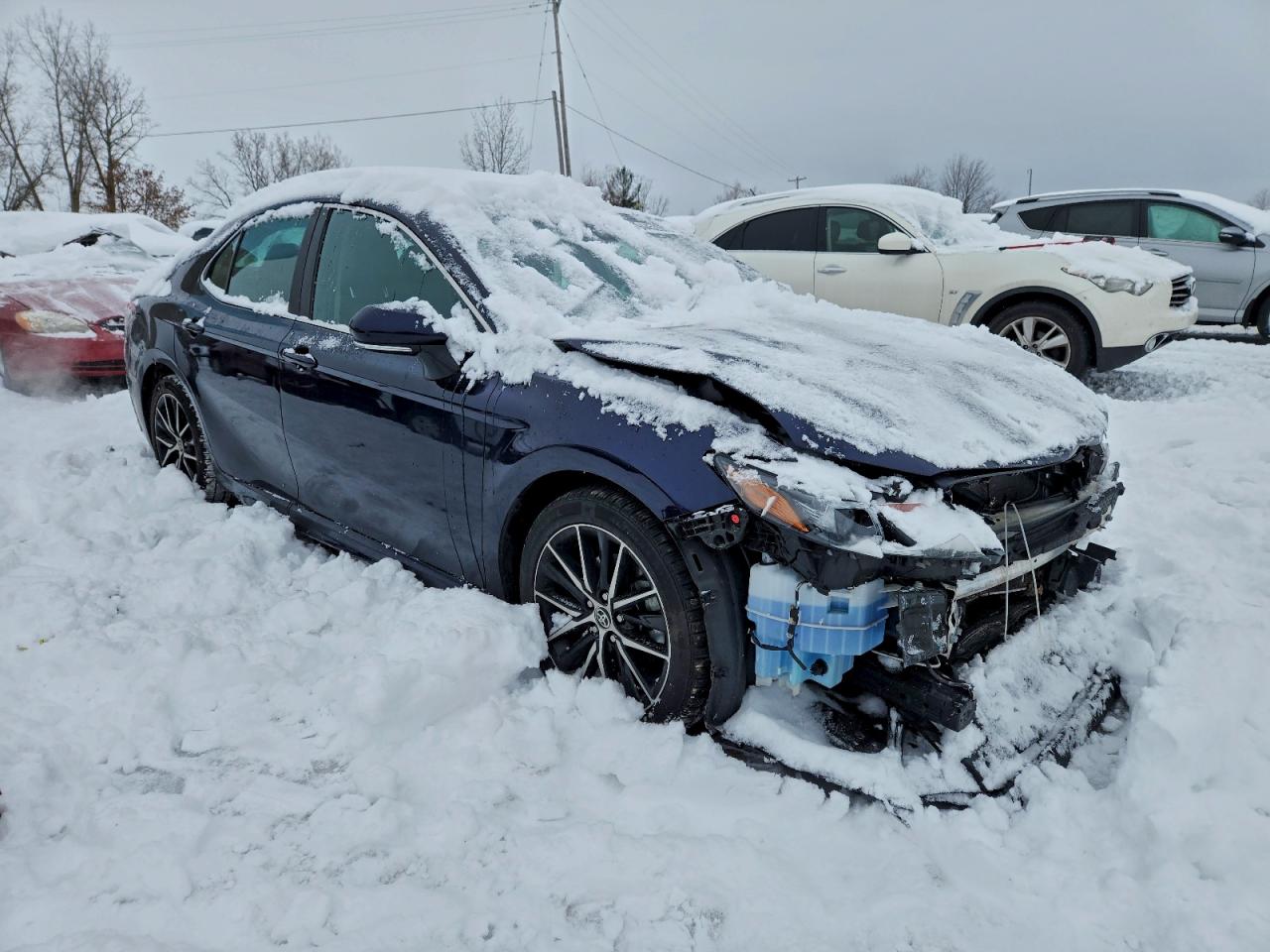 2021 TOYOTA CAMRY SE — снимка 4