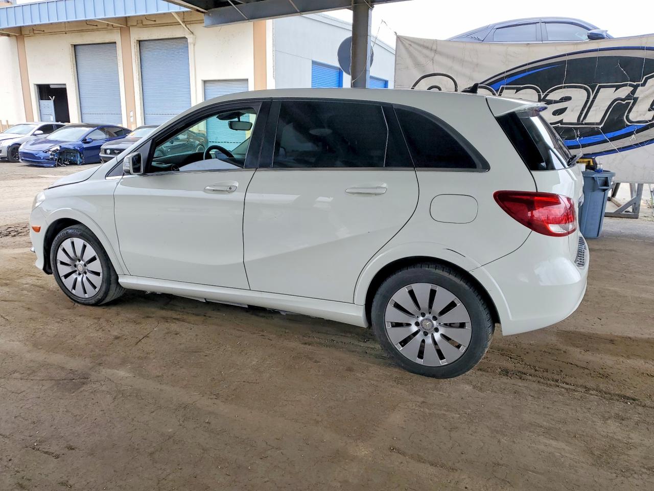 2017 MERCEDES-BENZ B 250E — снимка 2