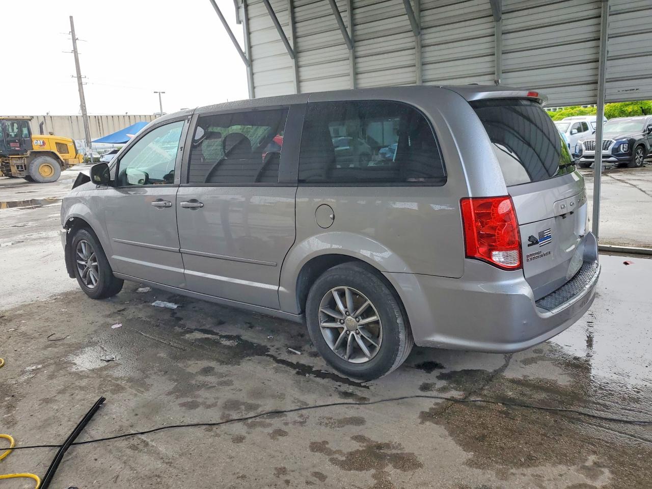 2015 DODGE GRAND CARAVAN SE — снимка 2