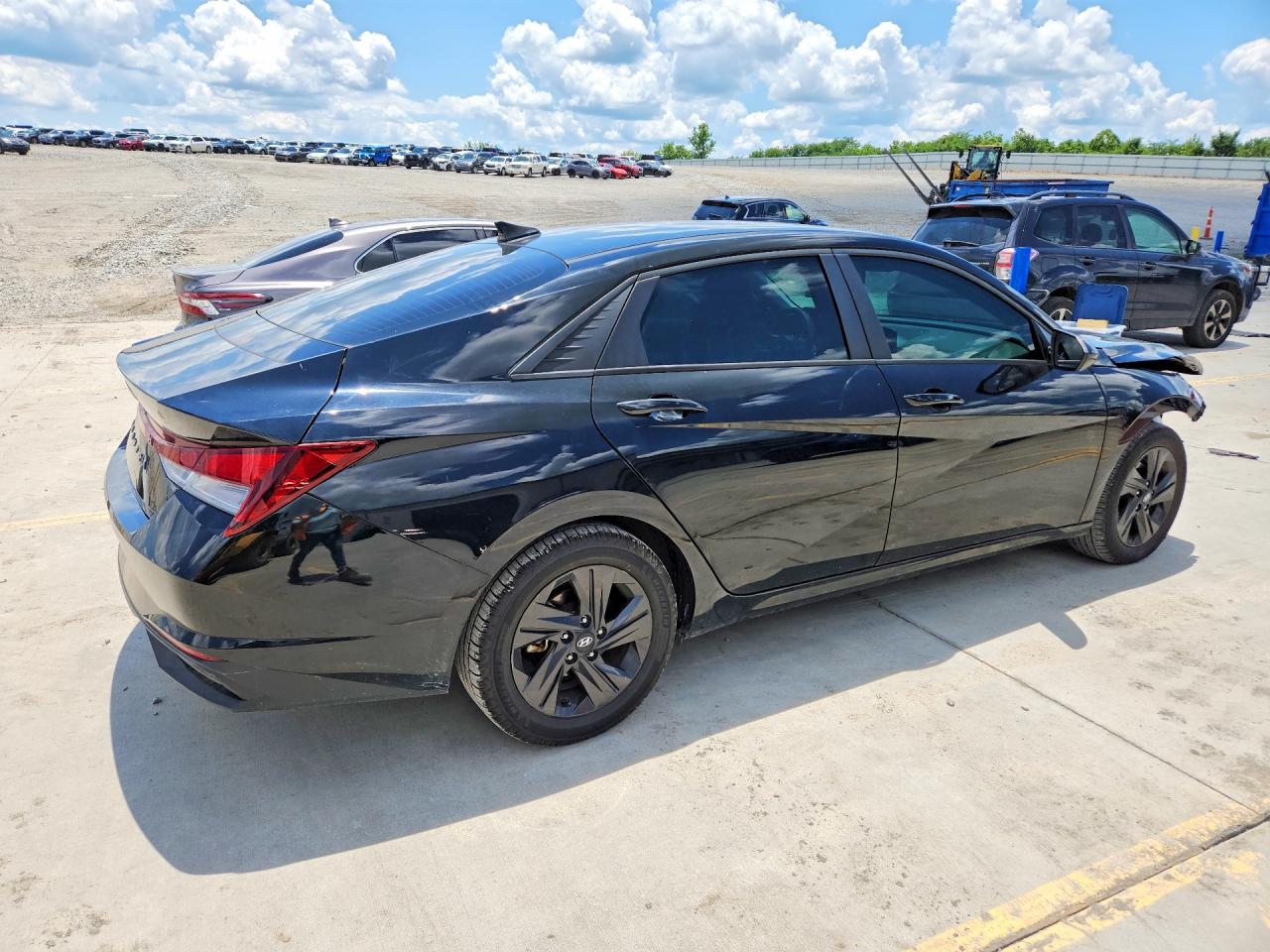 2021 HYUNDAI ELANTRA SEL — снимка 3