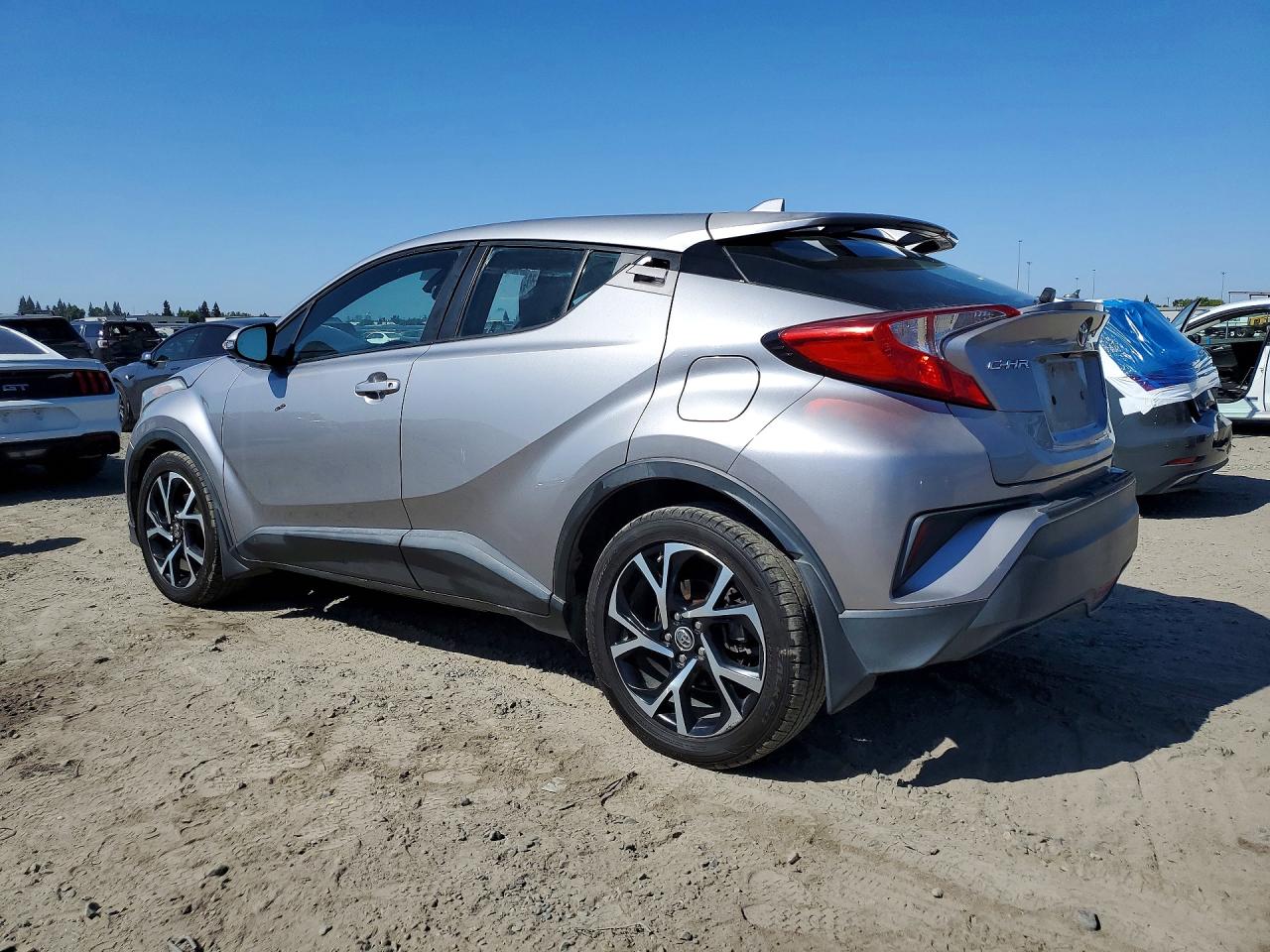 2018 TOYOTA C-HR XLE PREMIUM — снимка 2
