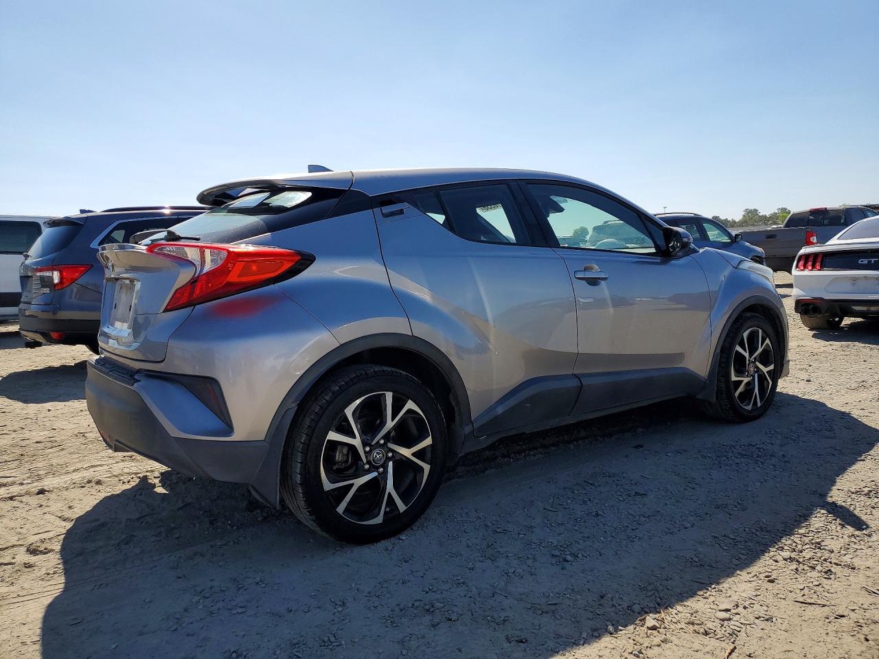 2018 TOYOTA C-HR XLE PREMIUM — снимка 3