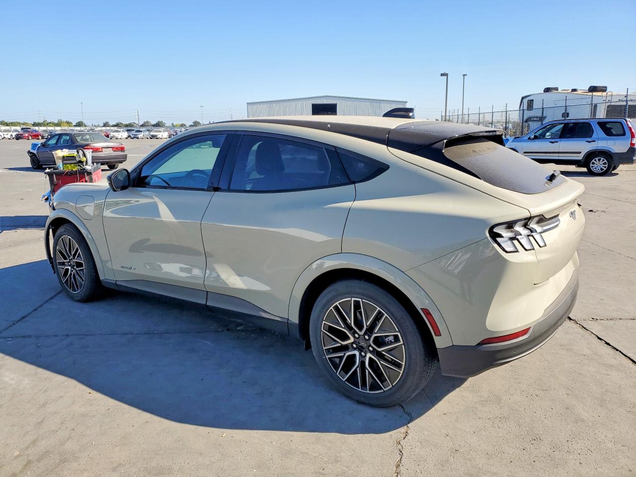 2025 FORD MUSTANG MACH-E PREMIUM — снимка 2