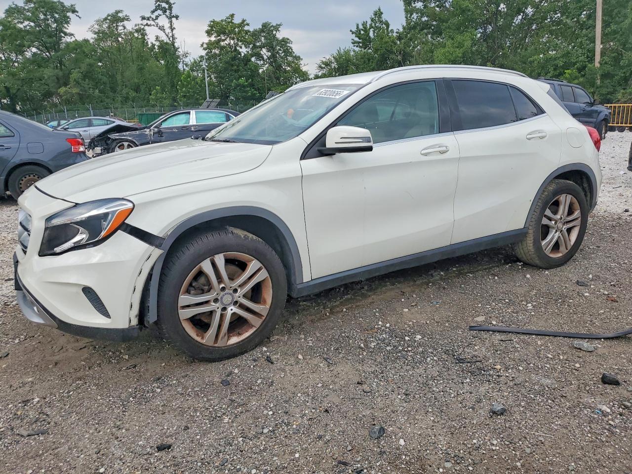 2015 MERCEDES-BENZ GLA 250