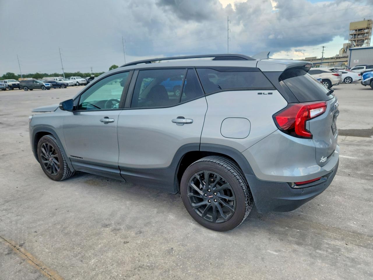 2023 GMC TERRAIN SLE — снимка 2