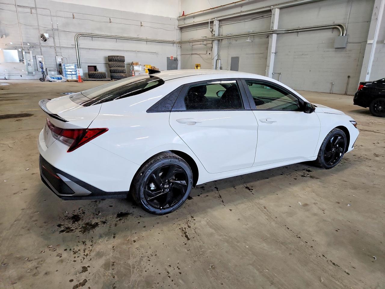 2026 HYUNDAI ELANTRA SEL SPORT — снимка 3