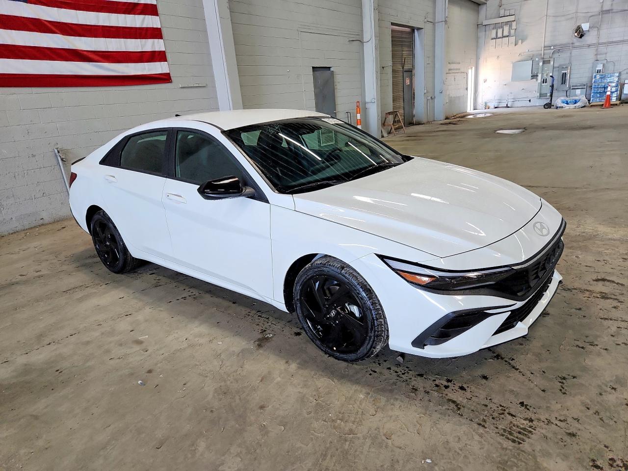 2026 HYUNDAI ELANTRA SEL SPORT — снимка 4