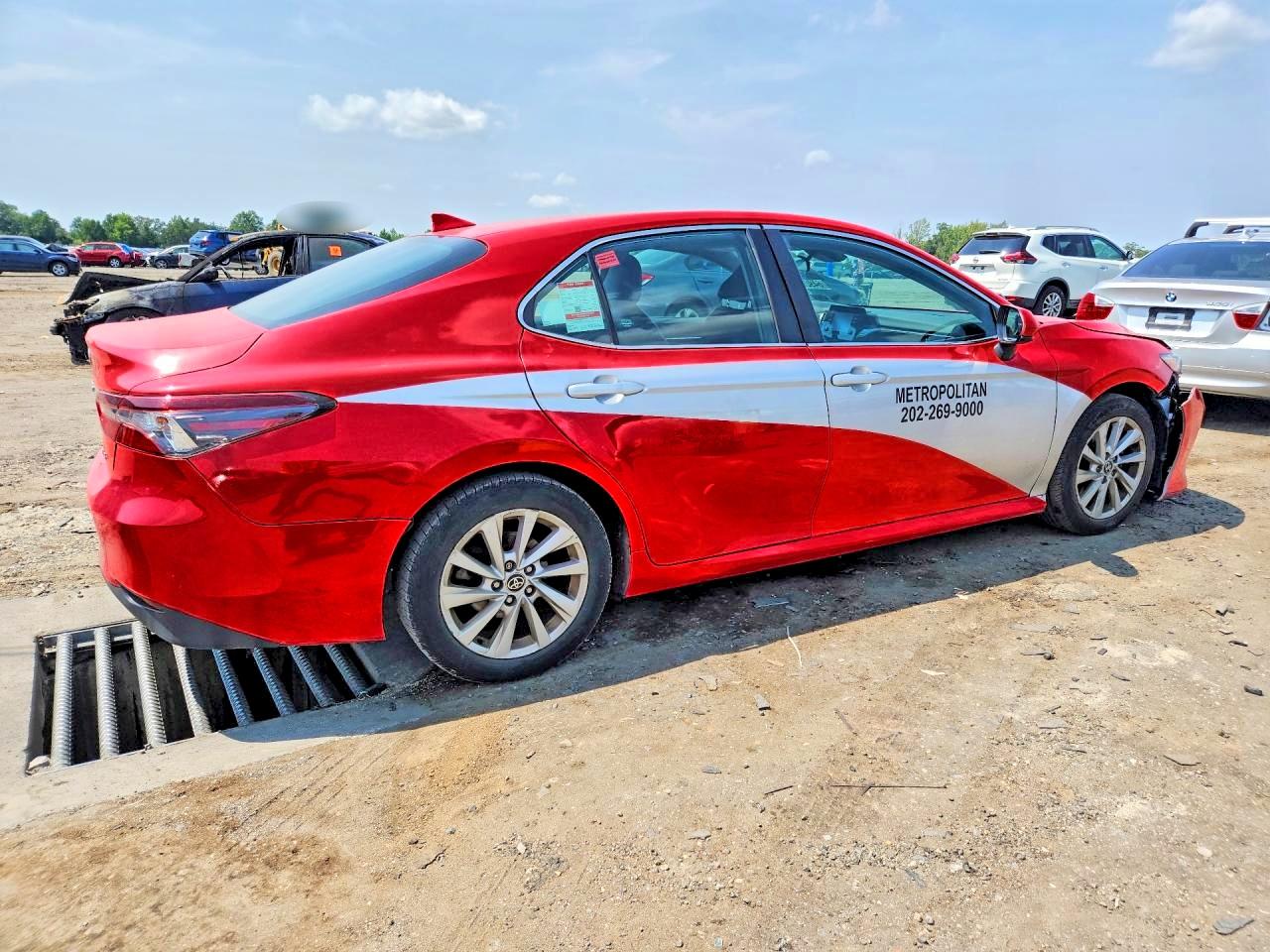2021 TOYOTA CAMRY LE — снимка 3