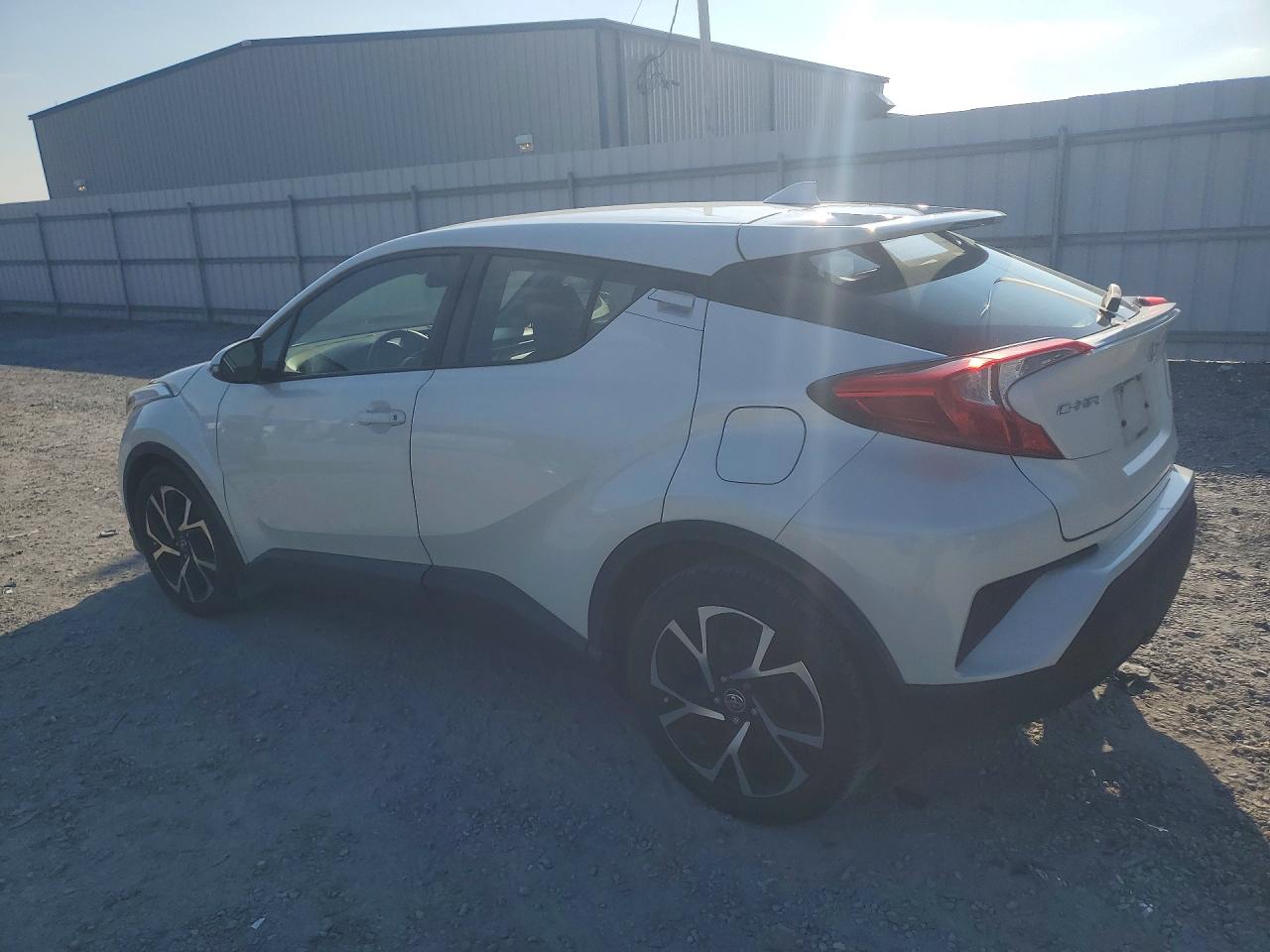 2018 TOYOTA C-HR XLE — снимка 2