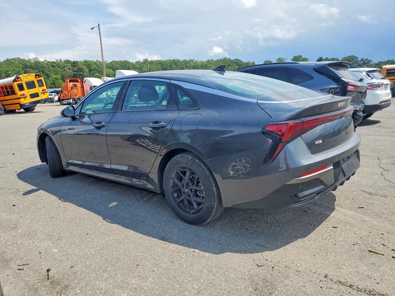 2026 KIA K5 LXS — снимка 2