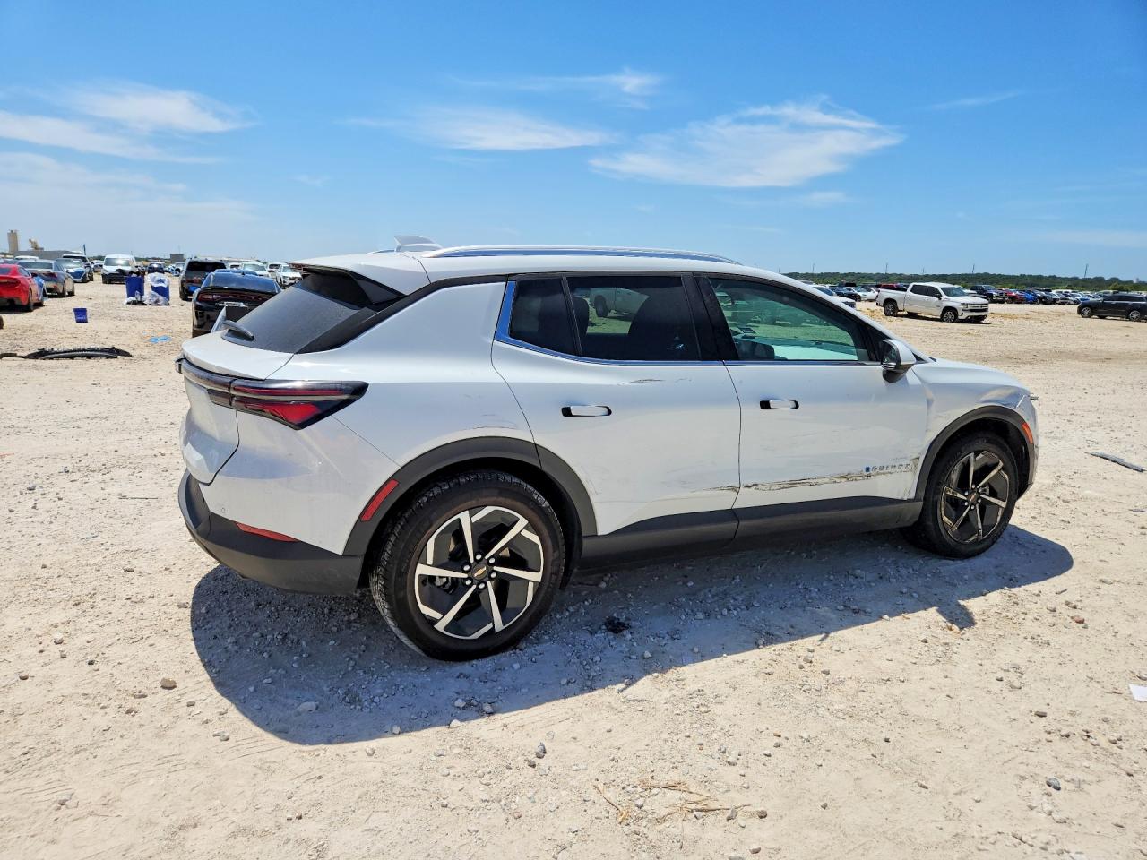 2026 CHEVROLET EQUINOX LT — снимка 3