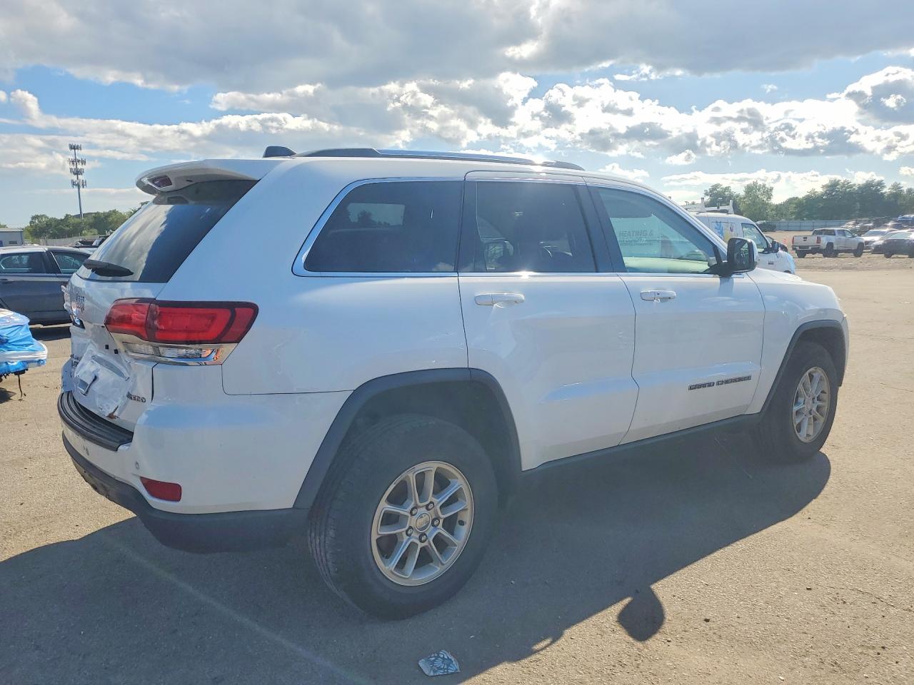 2020 JEEP GRAND CHEROKEE LAREDO — снимка 3