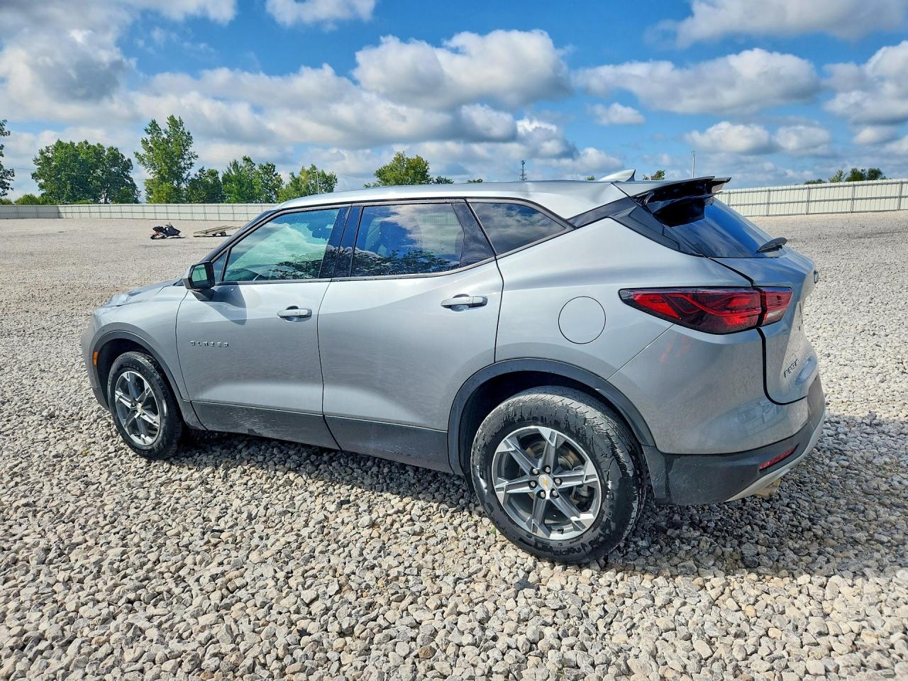 2025 CHEVROLET BLAZER 2LT — снимка 2